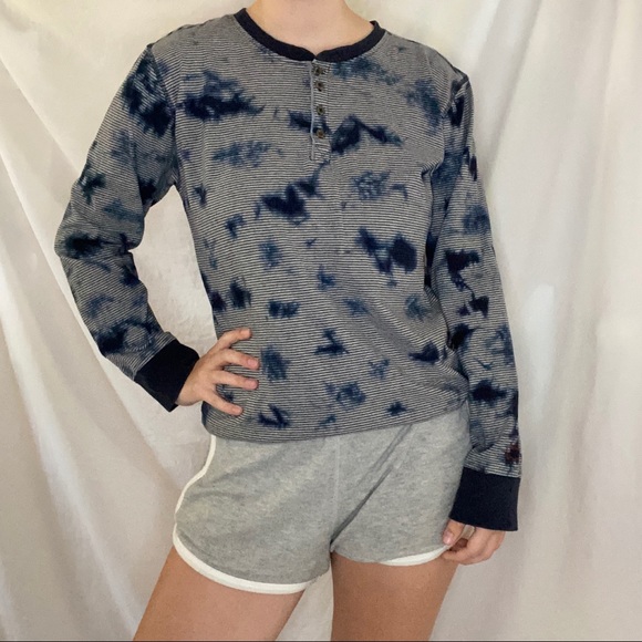 Levi’s Blue Tye Dye Striped Long Sleeve Shirt - Picture 3 of 7